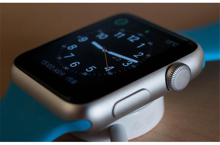 black and gold apple watch band