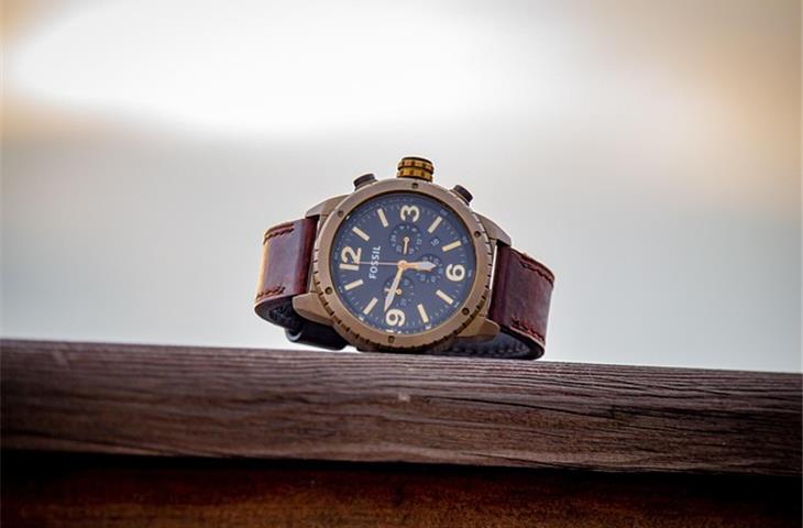 what does a chronograph watch do