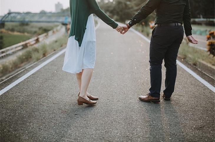 Why Starbucks Dates Are a Must-Try Experience