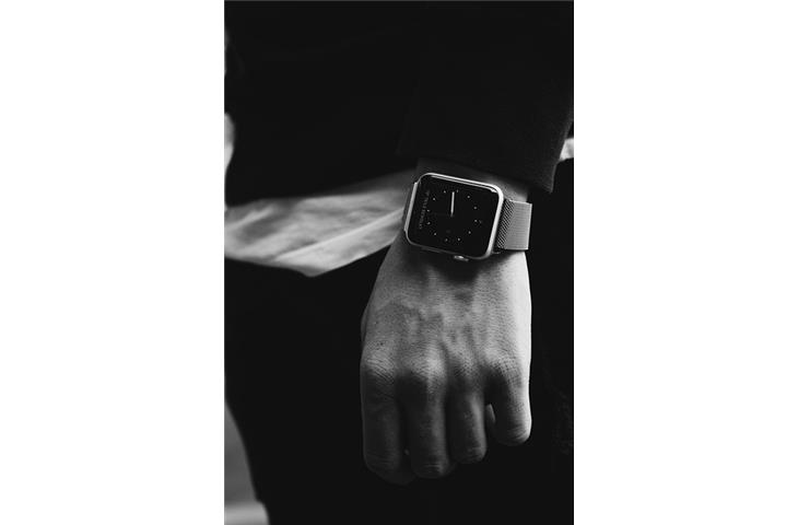 black and gold apple watch band